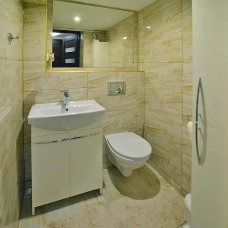Lägenhet Luxurious, Spacious Apartment, Sauna Included *
