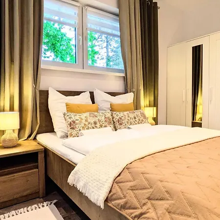 Lägenhet Luxurious, Spacious Apartment, Sauna Included *