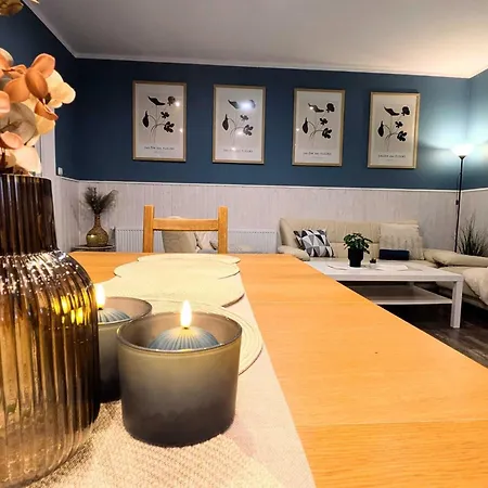 Lägenhet Luxurious, Spacious Apartment, Sauna Included