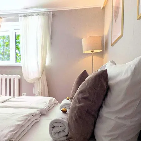 Lägenhet Luxurious, Spacious Apartment, Sauna Included